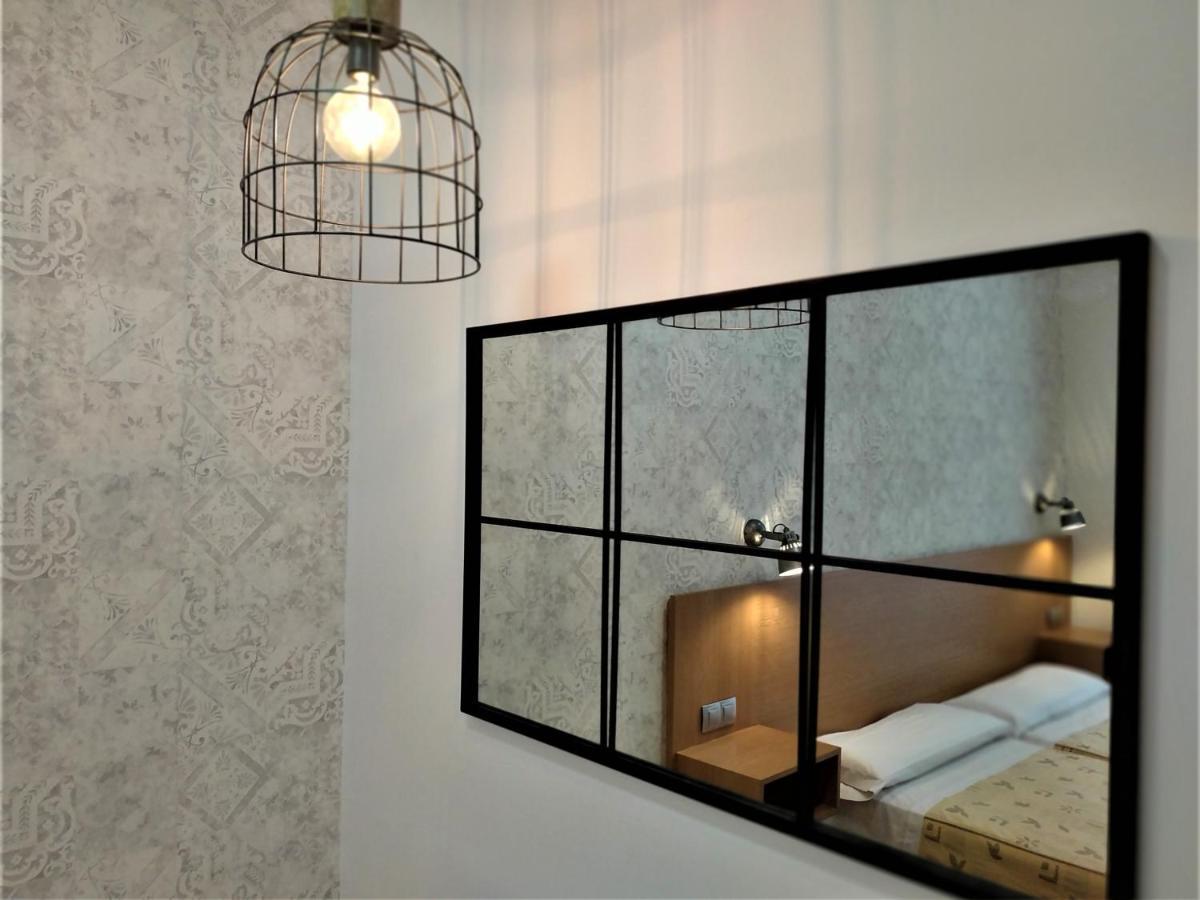 Roquefer Bilbao Central Rooms Экстерьер фото