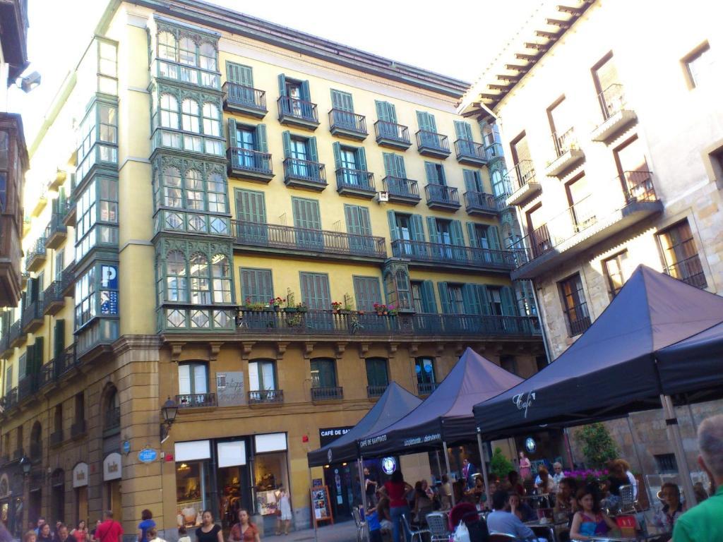 Roquefer Bilbao Central Rooms Экстерьер фото